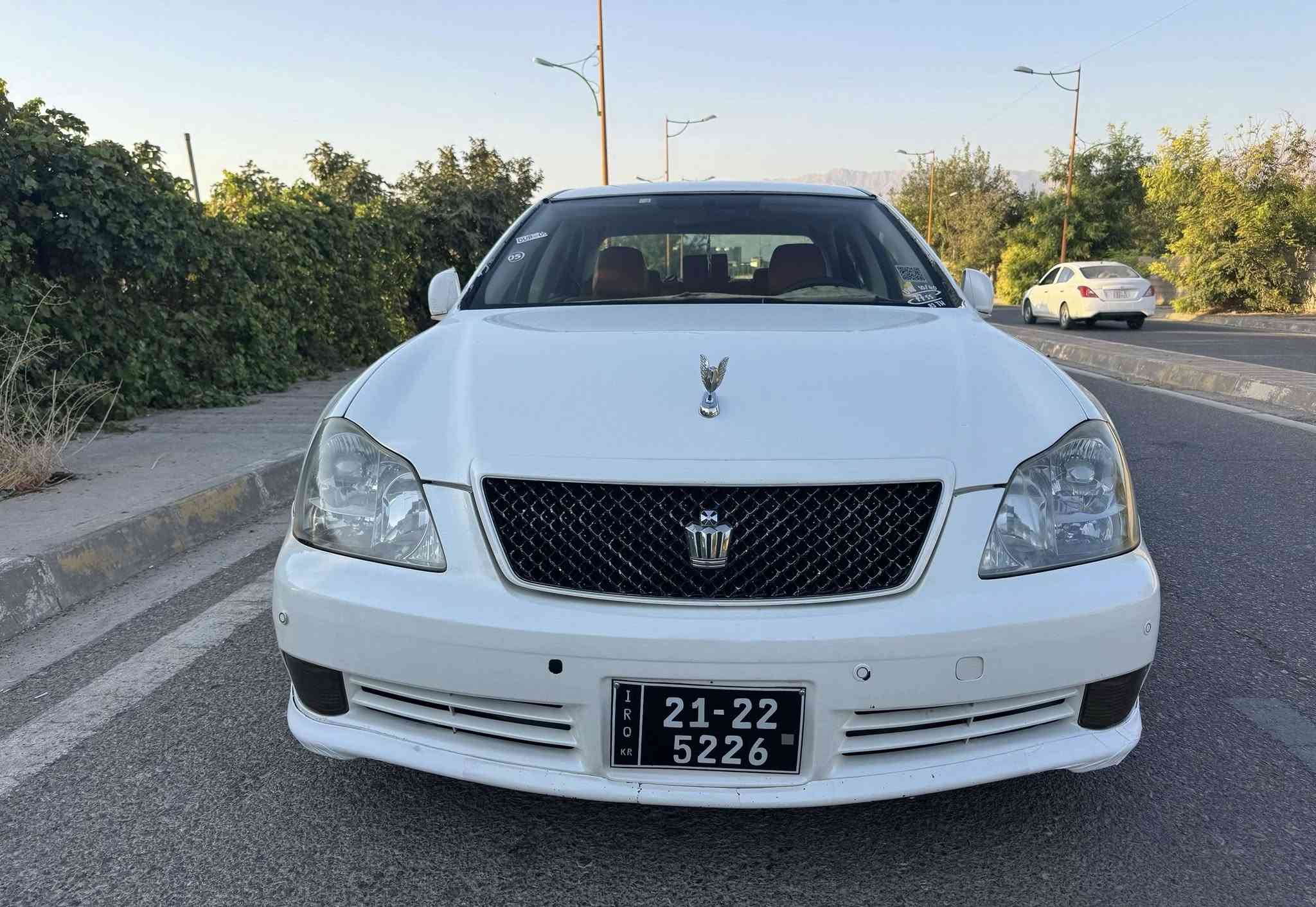 سڵاو هاوڕێیان 

شاهینە بڕاوە بڕاوە سپۆرت 
2005 گێرو مەکینە بچووک مەرغوب 
بەنزین هەرناخوات زۆر پاک و بەقوەتە
کۆد و باڕکۆدی بۆ کراوە 
کامل مەسرەفە هی ماڵانە
ویل دینگەی ستیل 
تایە تازە ڕۆن و کامل سێرفز
دەبڵی کراوە بەڕۆیاڵ نەرم و کپ 
بێ تەقەو ڕەقە 
گێر و مەکینەو تەقەو ڕەقە بەشەرت
نرخی 50 مەجالێکی زۆر کەمی تیایە
هەڵەبجەی شەهید 
هەمووشتم نوسیوە مشتەریت 
نامەبنێرە یان تەلەفونکە
***********

