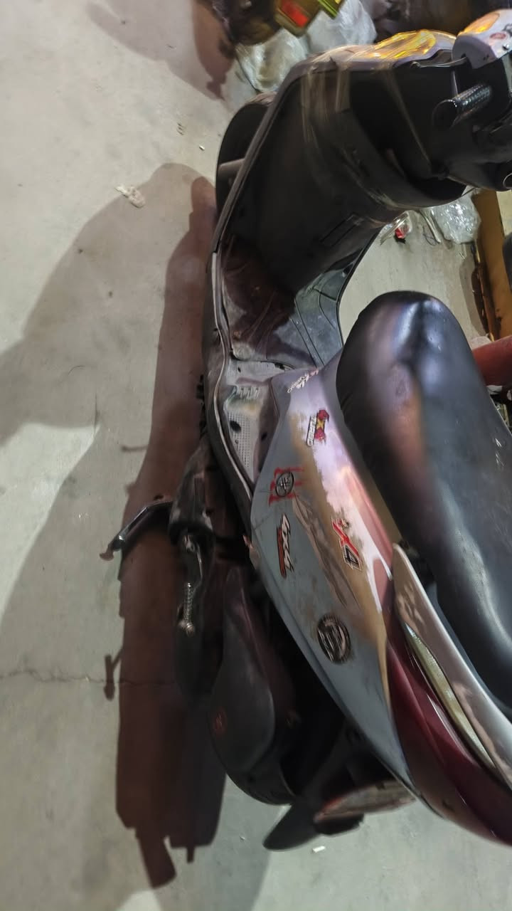 سلام عليكم بريز درجه حلوه لا تبخبر ولا تنقيص سلف هندر يعني أنكر وطلع كهربياته كامله سعر٣٠٠بيه مجال مكاني بلديات***********
