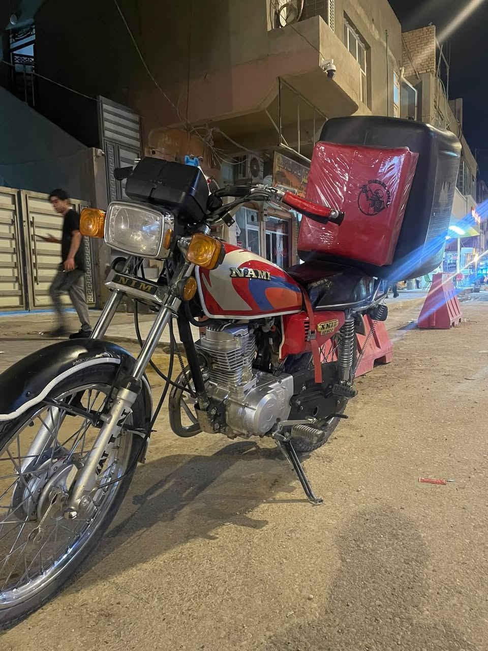 السلام عليكم دراجه اربعه كير الدراجه كله موديل 26الدراجه اوراق سكنر دراجه رايد 800 بيع او مراوس بدراجه شاينك رقم *********** استفسار وتساب عنوان ديوانيه مركز
