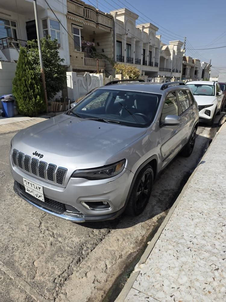 جیب شیروکی ..مودیل ۲۰۱۹ ..روبعەک بۆنیت سبوخ .. 64 مایل رۆیشتوە..
750 434 2124  واتس ئاپ .. أربيل, العراق
