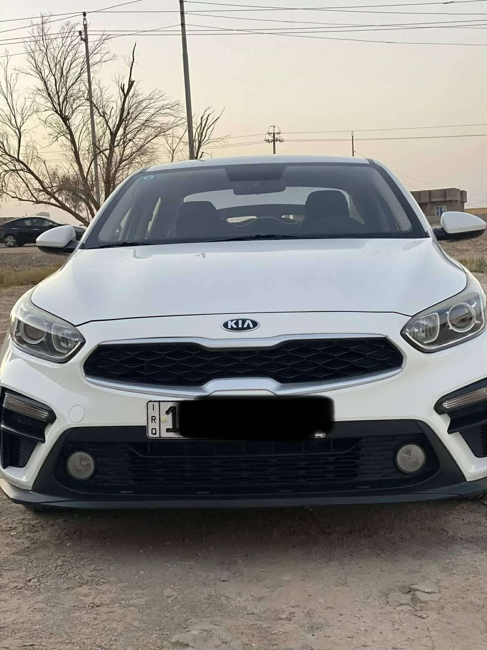 سلام عليكم سيراتو مديل 20 ماشيه 76 الف بيه صبغ قليل بالباب سعر 144تصال ***********

