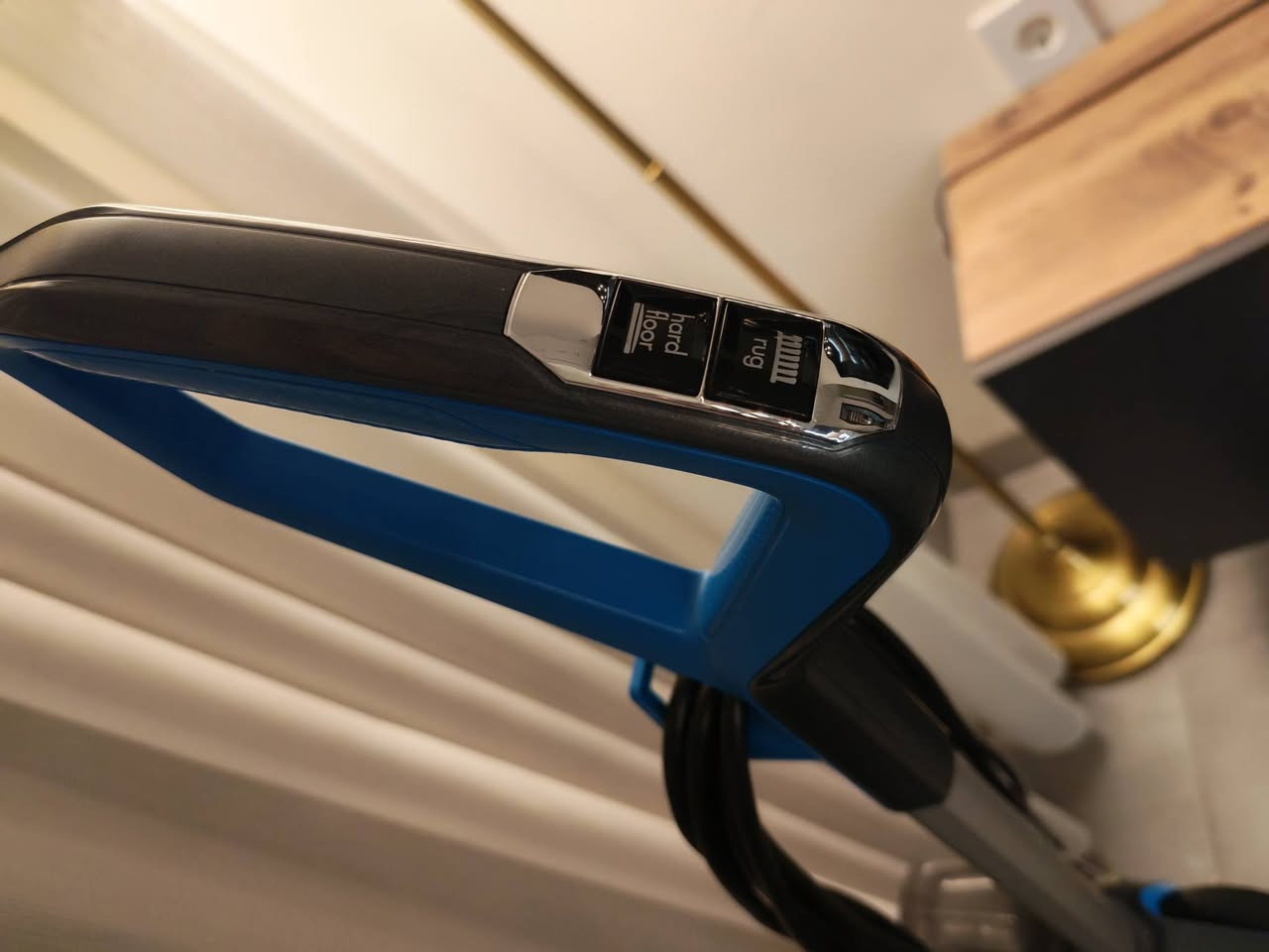للبيع: BISSELL CrossWave الأصلية
✅تكنس وتمسح بنفس الوقت، مناسبة للسيراميك، البورسلين، والباركيه.

✅ نظيفة جدًا وحالتها ممتازة  نظافته ١٠٠٪ 

✅معها المنظف الأصلي

✅ رول إضافي جديد (غير مستخدم)

✅ جاهزة للاستخدام مباشرة

✅ كارتون مالتها موجودة و جديدة
السعر : ٢٢٠ الف دينار و بيه مجال
للتواصل واتساب/ 
***********
