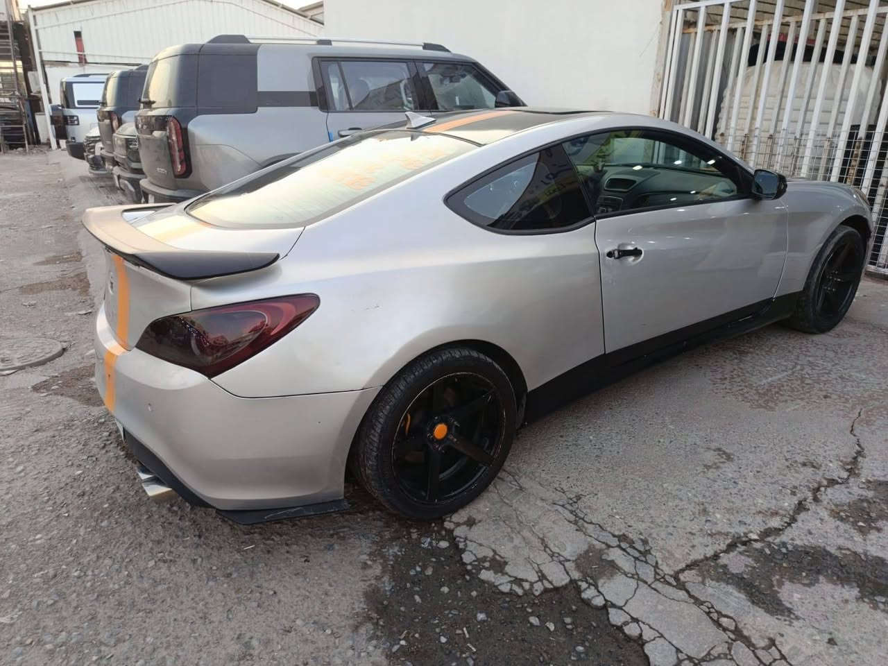 جينيسيس ٢٠١٠كوبي 
سياره جاهزه تبريد خير من الله 
صدر حداديه كير محرك مكفولات 
فول السياره 
سعر ٦٥ 
***********
