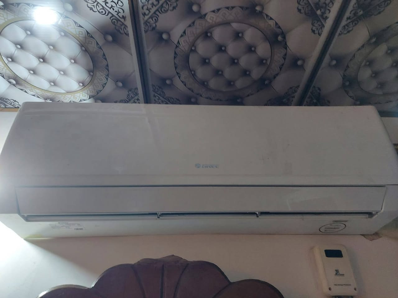 سبلت جري طن ونص عايز فقط غاز 
350 الف 
 وبيه مجال قليل 
***********
