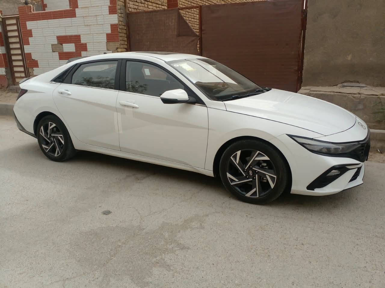 هونداي النترا كفاله عامة
موديل 2024
ماشيه 32 الف بوضع الزيرو 

المواصفات
بانورما
شاشه 
كامره
دشبول الكترونية
تحكم ستيرن فول
ويل كب
رادار امامي
رادار خلفي
رادار جانبي نقطه عمياء
تحديد مسار
تنبيه خروج عن المسار
اوتو ستوب
لد نهاري
لايتات عدسات
وبعض من المواصفات الاخرى
الكير والمحرك والسياره كفالة عامة
السعر 150$

للاستفسار ***********

الموقع الناصرية المركز
