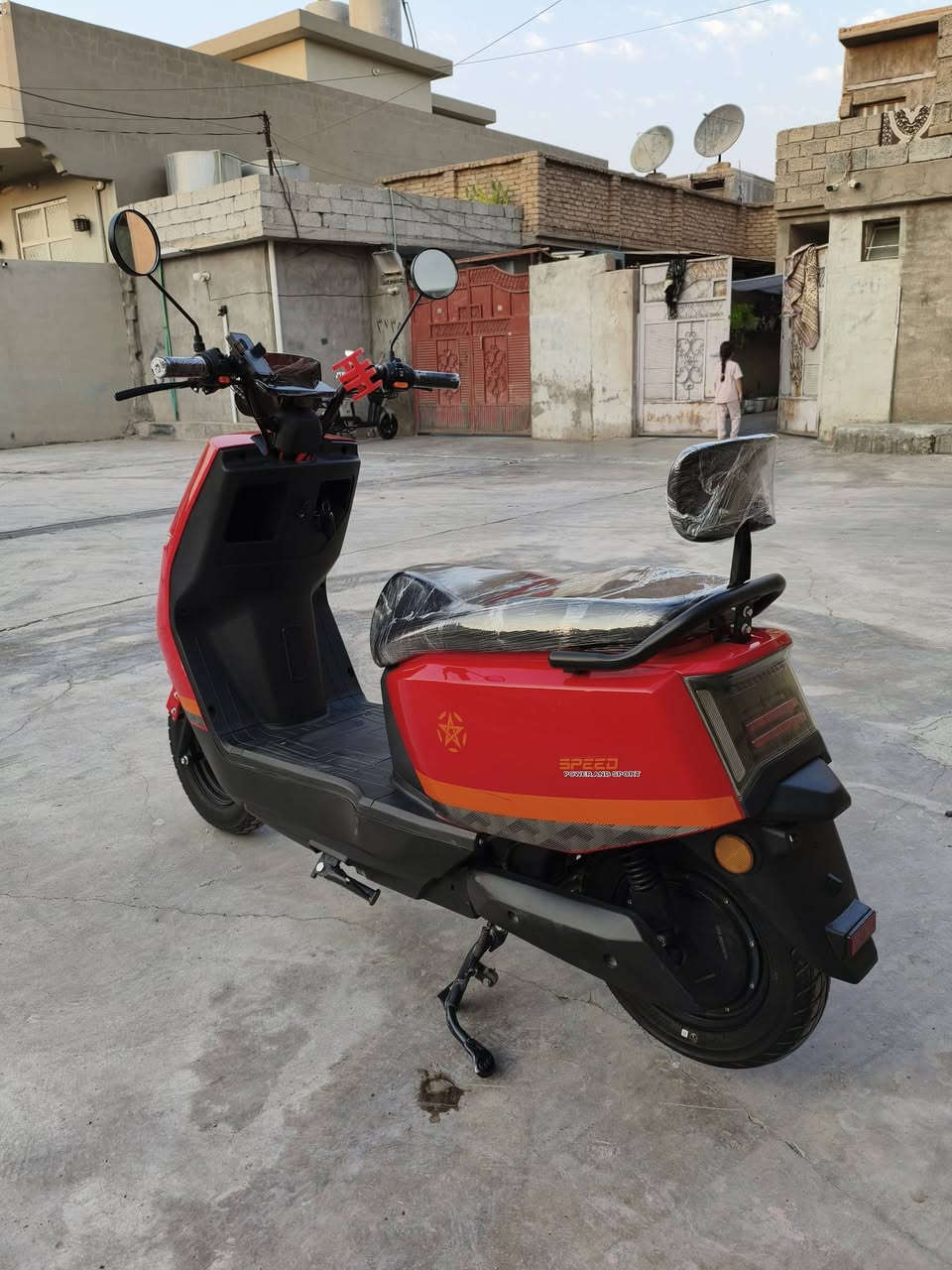 ماطور شحن 2025
فضائي 
6بطاريات كبير شرط
مثبت سرعه 
تشغيل عن بعد 
تايرات جديد
لايتات لد 
اشاير لد 
بريكات هيدروليك 
سعر 650 بي مجال 
عنوان ديالى جلولاء 
***********
