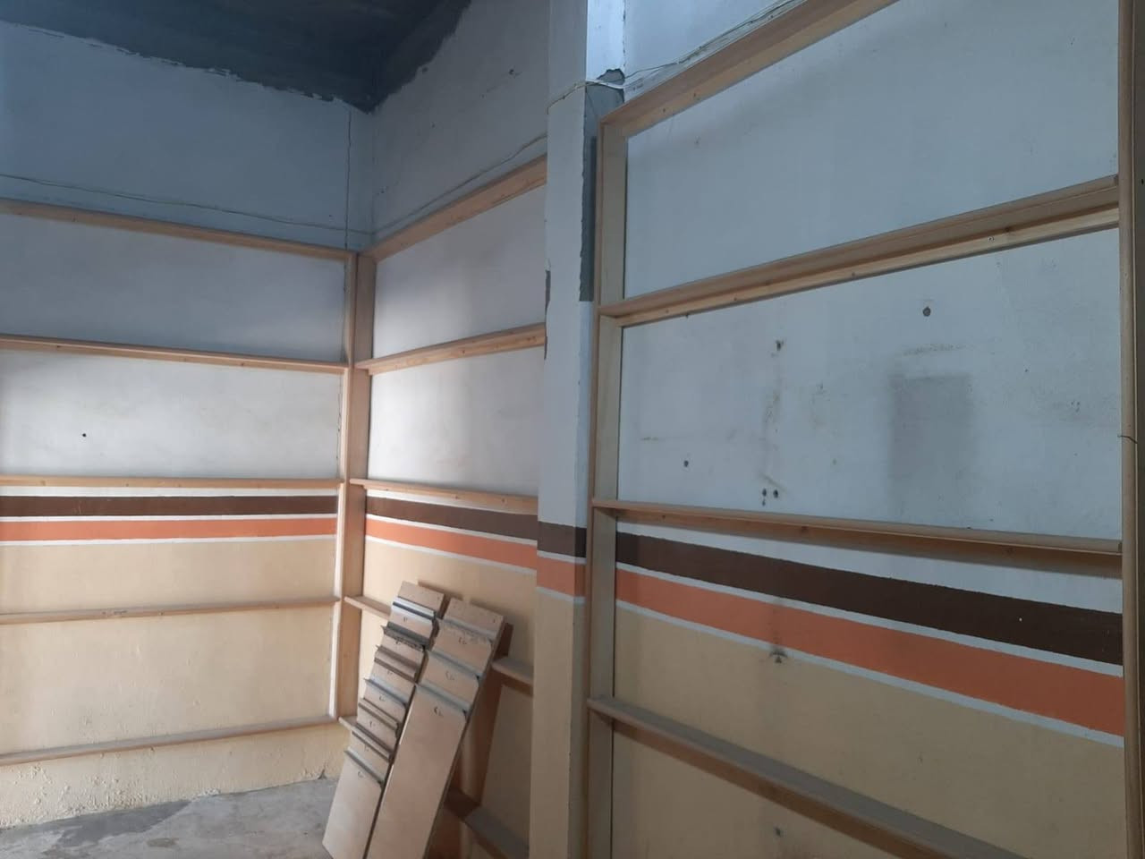 السلام عليكم
يوجد رفوف سقوف ثانوية للبيع التواصل مع هذا الرقم 
***********
