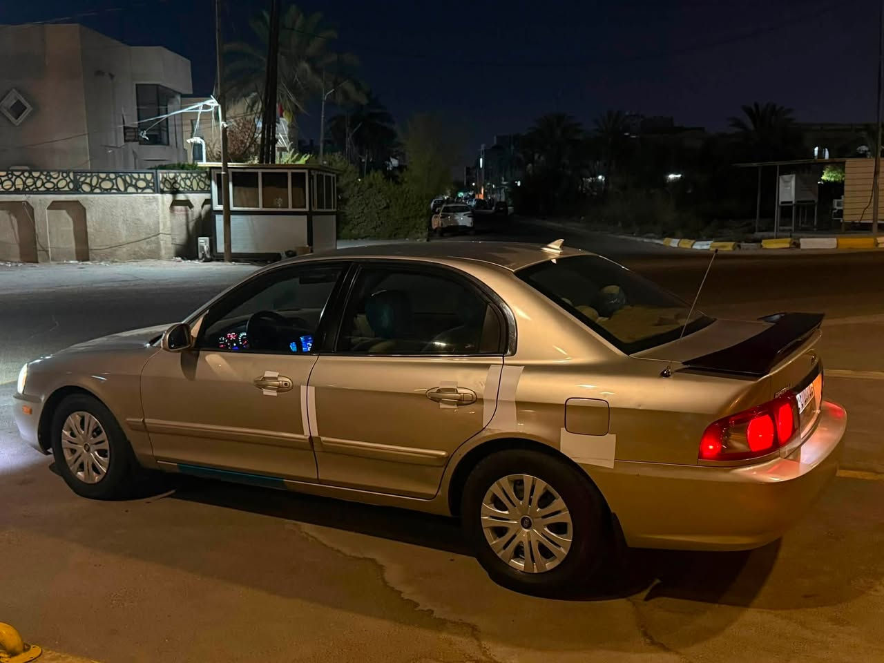 💥 كيا اوبتمه 2004 امريكي 💥
قطعتين صبغ فقط جاملغ امامي وجاملغ خلفي فقط سياره كاه عل بلاد ما عده هاي القطعتين الصبغ 💥 

مكينه 2.0 و كير اوتو و ضفيره كله حاويه شاده علا ايدي من ابو عراق السلطانيكله جديد مكيابو عراق السلطانيشاده

شاد راديتر سيراون و مي احمر زيتي انسه شي اسمه حماوه و تبريد بيه ثلاجه مشالله شرط ترايك من بصره الزاخو 

🟢 رقم دولي -✨ باسمي رقم اربيل 

رقم هز سنويه 2031 كله جديد هذاك شهر سويته 

شرط التحولي تحويله ثاني يوم 

و غرفه علا وضع شركه نضيفه

منضومه زنون عدسه عالي ناصي 100 دورلا شاده

تبريد ابيانو 

تدفئة  وتبريد ❄️شغال 

صدر امامي خلفي جديد 

سيارة🚗جديده 💥 كهربائيات كله بلادي 

* شاشه كامره ايباد كله شغال  

مسويله سياره كله عازل حراري الجام 

سياره كامله علا اخر حبايه و و بل عافيه عل ياخذه 

اخوان و كلشي اكو بل سوك و السياره النضيفه شي اكيد سعره يختلف عن سياره التعبان و السياره اني مكمله علا اخر حبايه بدون نقص برغي 

🎊 السعر 75 وبيه مجال بصيط

📍 العنوان ؟

بغداد الغزاليه

📞 للاستفسار

***********
