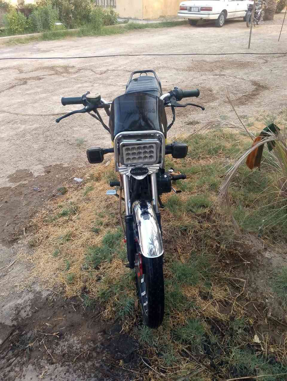 ماطور موديل 26 محرك 200 ccكهربائية كله شغاله اوراق موجوده سعر 800 وبي مجال قليل *********** مكان لكرمه
