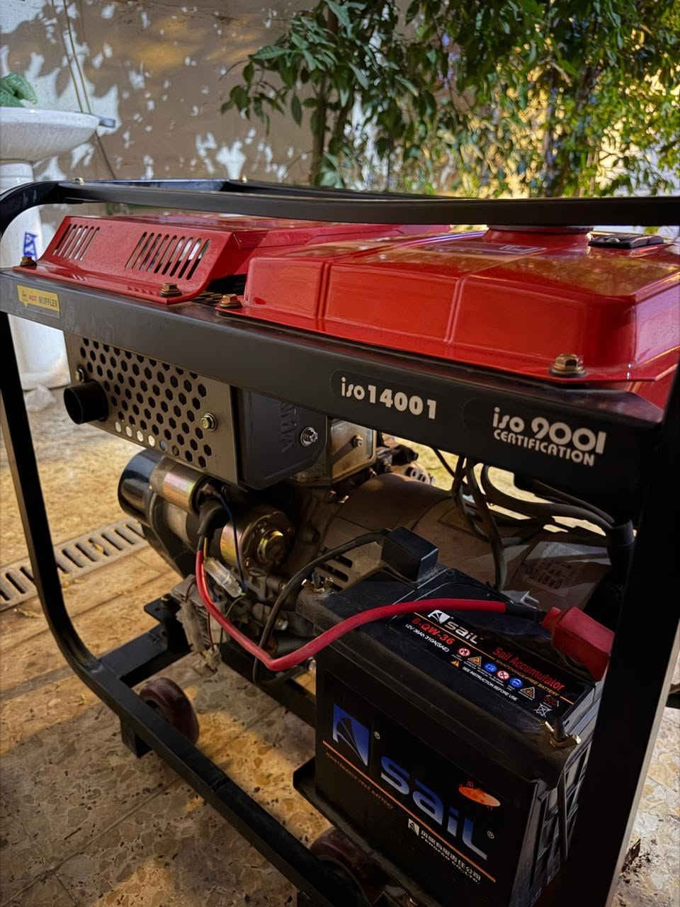 سلام عليكم 

تتوفر مولد للبيع جديد جدا , مشتغل شهرين تقريبا وبحالة الجديد 

حجم: 6KV تقريبا تنطي 24 أمبير

العنوان: بغداد - المنصور

السعر: 800,000 سعر نهائي.

هاتف: ***********

للأتصال متواجد من 6 صباحا الى 3 عصرا
