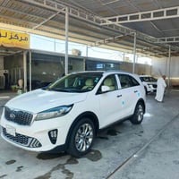 سلاام عليكم سورنتو موديل 20محرك6 ماشيه 147الف موصفات كشنين كهرباء جلد ...
