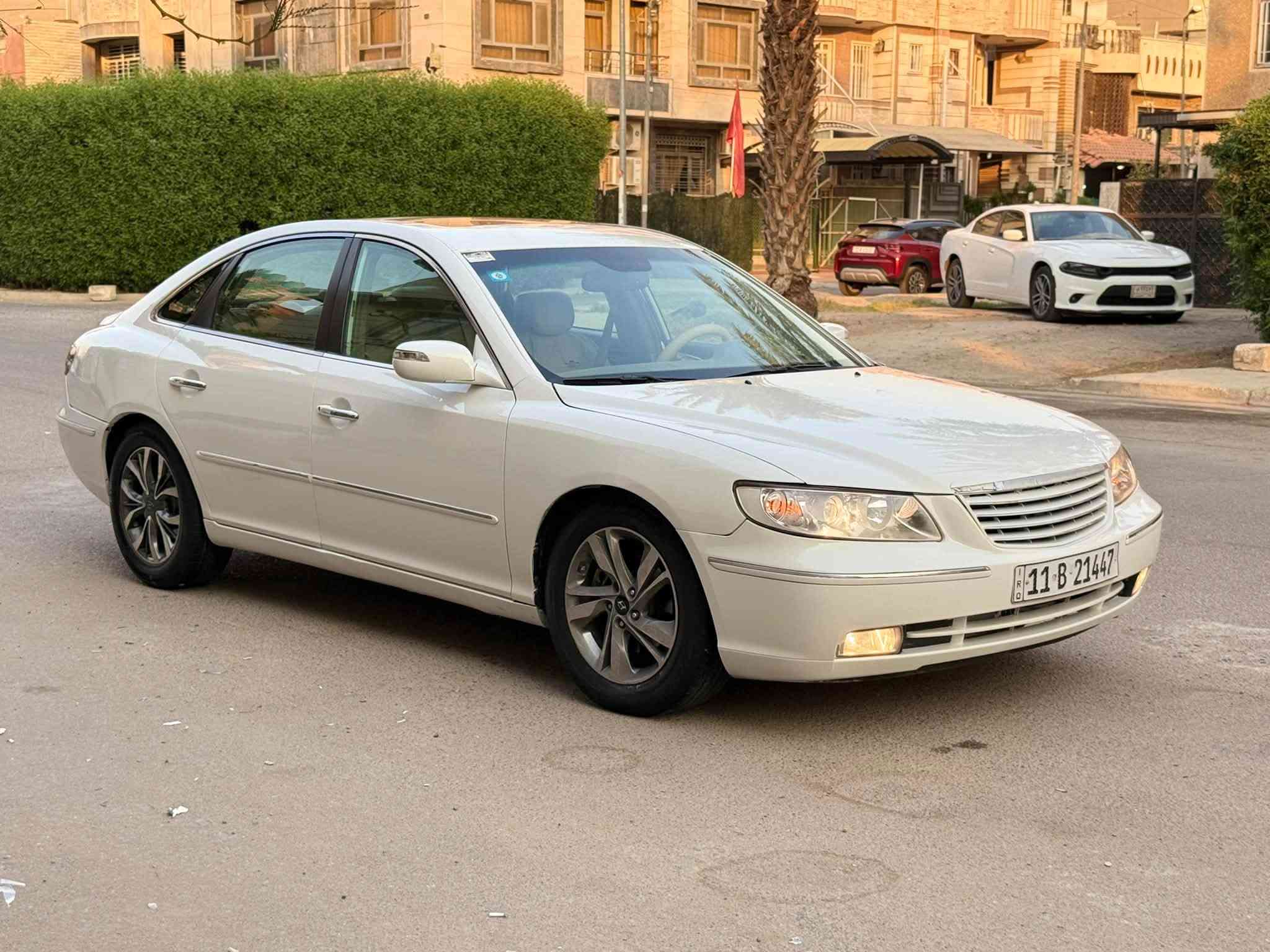 هونداي ازيره
2008  وارد أمريكي مصبوغه حزام بدون دواخل سعرها 75 ورقه  بيها منضومه غاز رقمها بغداد دولي جديد سنويه جديده2031
محرك 6 سلندر 3300 

السيارة فول 
المواصفات
-فتحه 
-نظام ترحيب
-انارة بالمرايات والابواب الامامية
-كاميرا وحساسات خلفية
-حساس ماسحات
-كشنات كهربائية جلد 
-لد امامي وخلفي
-تحكم كامل بالستيرن 
-مري شفط مع الاشاير
-ويل حجم 20
-مرايات قلاب ويه R
-الشاشه اصليه 
نضام سماعات + مضخمات بلاديه
تبريد ثلج 

مكان بغداد 
سعرها 75 
غير متواجد علفيس شراي يتصل ***********
