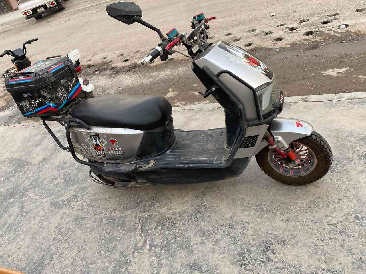دراجة شحن • بطاريات • لايت شغال