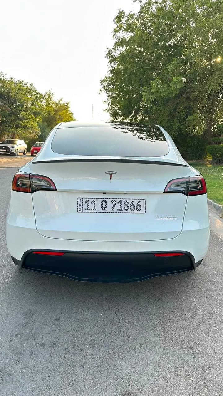 السلام عليكم
لعشاق الجديد والمميز

TESLA Y performance 2023

456 HP القدرة الحصانية :

اعلى مواصفات بالتسلا Y 

حادث موجود بالصور بابتين تبديل بلادي لون بدون ايرباك

( سيارة بدون صبغ )

مواصفات :
ماشية 31

دبل ماطور حجم كبير

اون لاين

مربوطه ع تطبيق الاحمر اخر تحديث

داخل ابيض

عليها اضافات كلش هواي

ويل كب 18 انج Off-road + اطارات Falken Wildpeak A/T

شاشة متحركة

اضافة شاشة سرعة + map 

بردة سقف متحركة

خارج كاربون فايبر

ارضيات حوضية YUNZI

وباقي مواصفات التسلا المعروفة

السيارة جديدة جداً وماتتقارن وي Y العادية

السعر 215 وسعرها اقل من سعر Y

مكاني بغداد حي الجامعة 

للاستفسار: ***********
