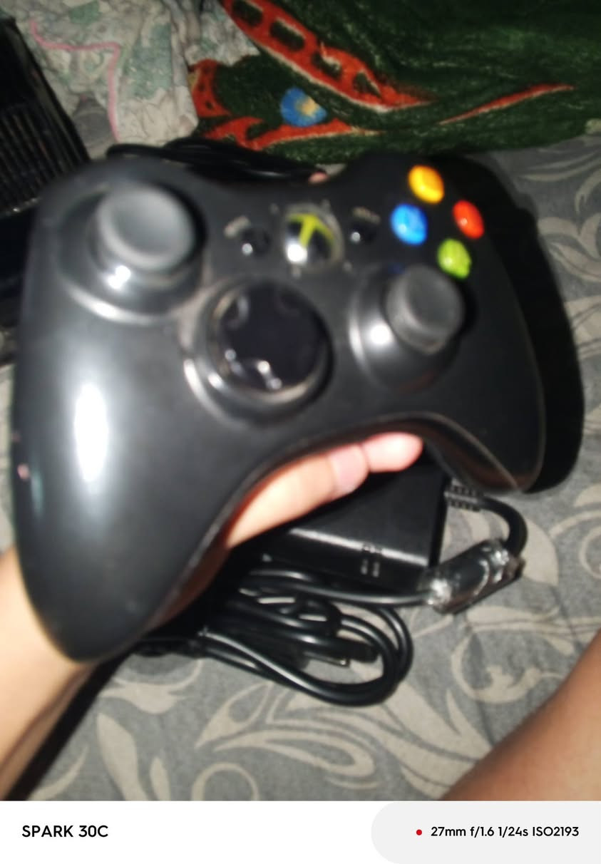 اسلام عليكم اكس بوكس 360 جديد للبيع يده واير HDMl مال شركه XBOX يده مال شركه ماكو شي تجاري ومحوله مال شركه تاخذه عطل اي شي ترجعه اضمنلك جهاز  
عنواني تكريت القادسيه قطعه خمسميه رقمي ***********

نص مكتوب في الصور:
- SPARK 30C 27mm f/1.6 1/24s ISO3435
- SPARK 30C 27mm f/1.6 1/20s ISO3606
- SPARK 30C 27mm f/1.6 1/24s ISO2535
- SPARK 30C 27mm f/1.6 1/24s ISO2193
- SPARK 30C 27mm f/1.6 1/40s ISO1490
- SPARK 30C 27mm f/1.6 1/24s ISO3257
- SPARK 30C 27mm f/1.6 1/20s ISO3919
- SPARK 30C 27mm f/1.6 1/20s ISO4424