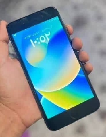 ايفون 8 بلاس جهاز نظيف ذاكره 128 بطاريه 100 بصمه شغالا كلا شغال وكامل سعر 125راسل واتساب ***********
