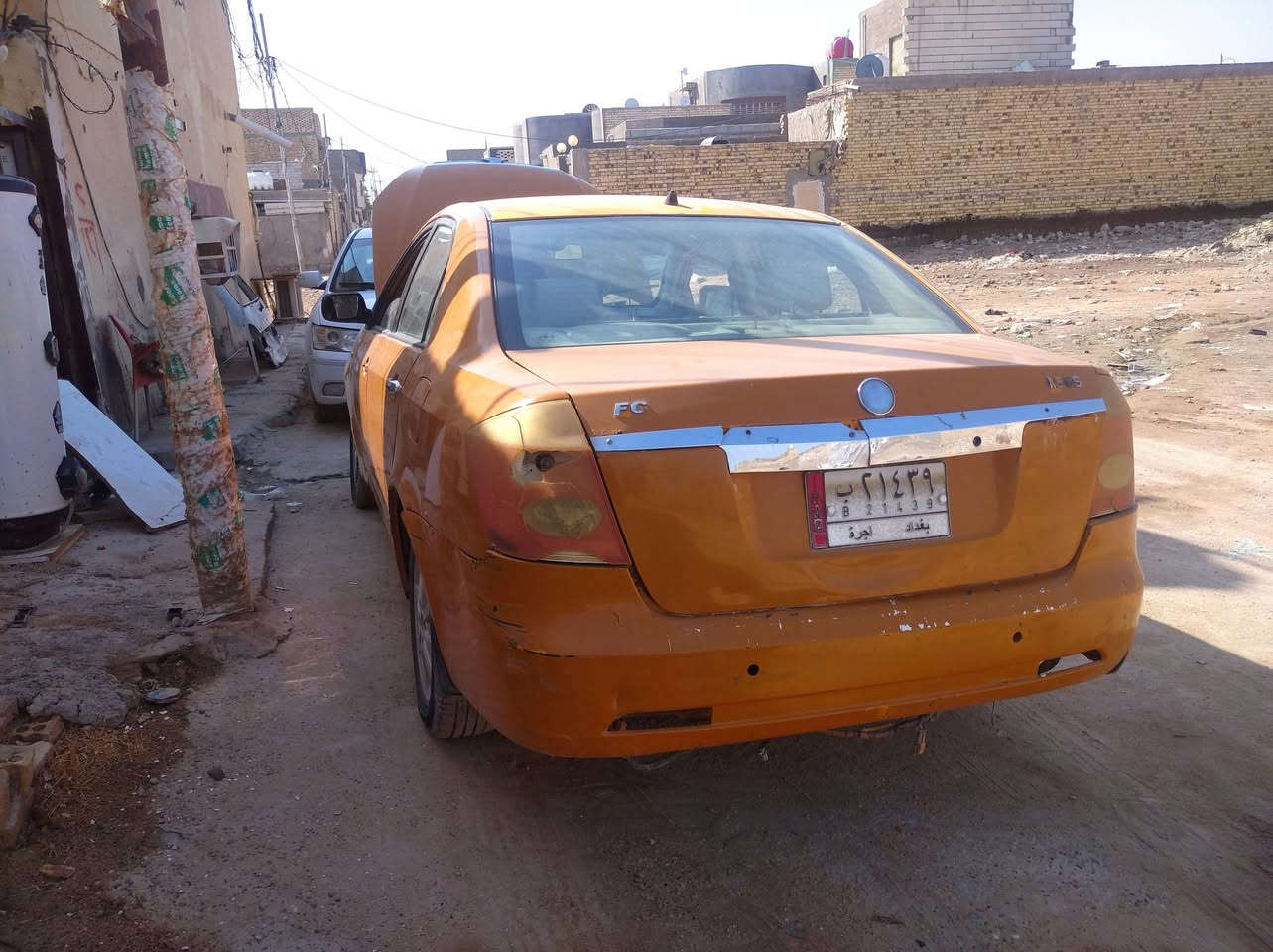 جيلي موبيل • ٢٠١١ • بالحلة
