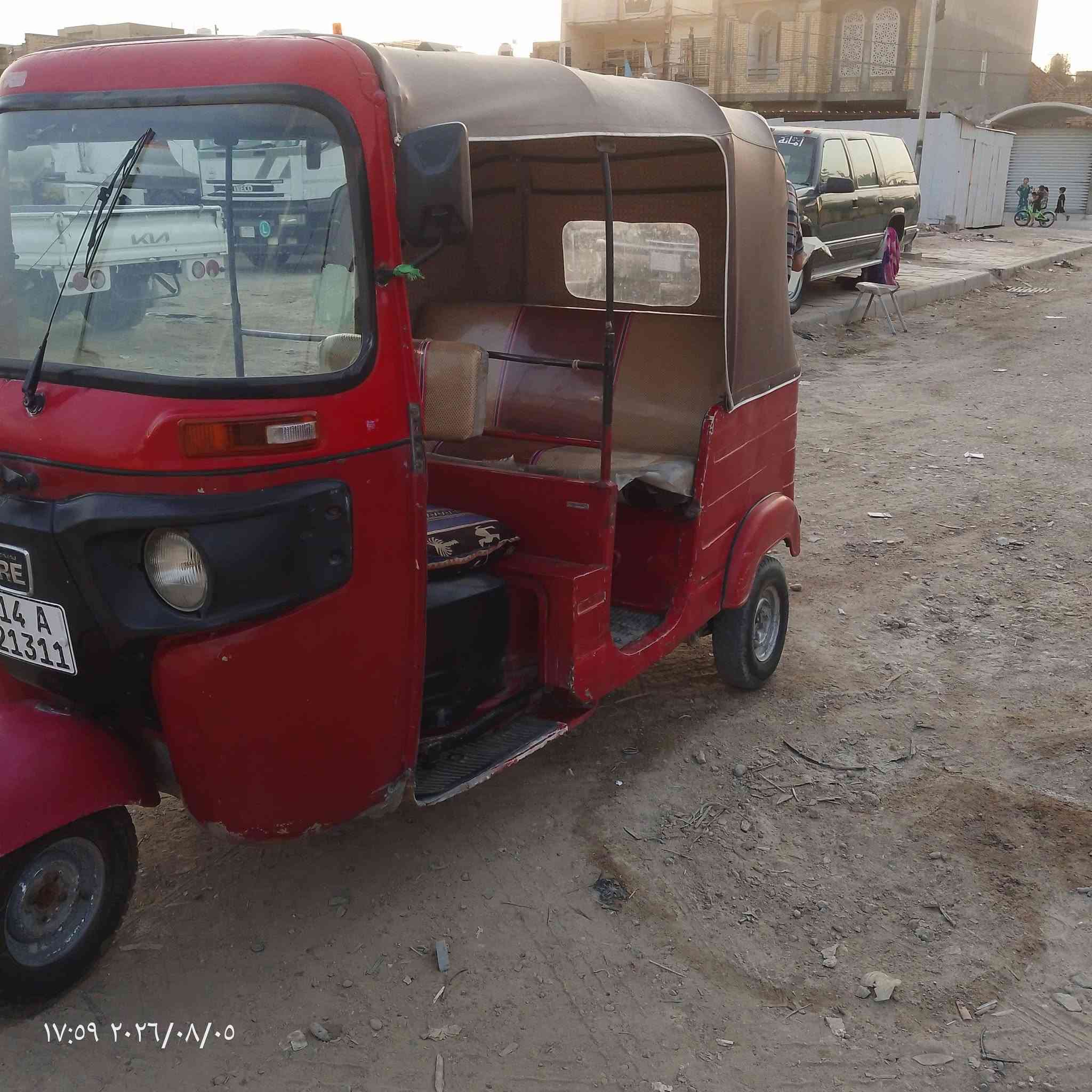 سلام عليكم تكتك البيع موديل 17رشهر10رقم سنويه تكتك حلوه بلاديه الصبغ وآله معجون سعر3900وبيهء مجالمكاني عماره***********

