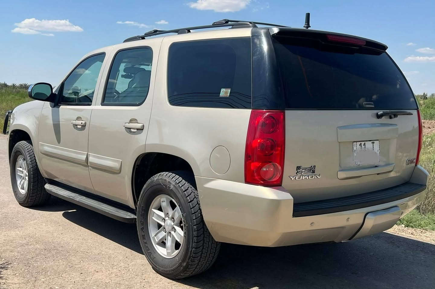 GMC يوكن 2009
السلام عليكم ورحمة الله وبركاته 

GMC 2009 YUKON 5.3 V8

جمسي يوكن للبيع خليجي ماشية 335 قابل للزيادة رقم بغداد الجديد بأسمي ثاني يوم تحويل .

لون قليل جدآآ ومن الألوان الجميلة والمميزة .

مكفول من الضربة والطخة والدعمة 

ومكفولة من الفتح والتبديل .

مصبوغة صفحتين ودعاميات للجمالية فقط صبغ درجة أولى وغالي اثر شخوط وموجود مقطع فيديو قبل الصبغ وبلحقيقة أجمل من الصور وهذا اللون يحب يكون خالي من اي عيوب حتى تكمل كشختها .

قمارة وبنيد وصندوك مواصلهن قطرة صبغ لأن سليمات من اي شخط ومانصبغن .

السيارة عليها ادامة بلكامل 

كير ومحرك بحالة ممتازة جدآ وعليهن ادامة بلكامل دهن وفلاتر .

اذاين محرك جدد وكالة

مسطرة نوزلات ونوزلات حاوية 

داينمو حاوية 

سلف جديد طك كارتون وكالة 

باتري جديد 

تخم تاير جديد 

حساسات محرك مع حساسات صالنصة بلكامل جديد وكالة 

رولات قوايش جدد

تخم دسكات جدد وكالة

عبوة فيت بم جديدة وكالة 

تخم بلكات جدد وكالة

المواصفات معروفة:-

تشغيل عن بعد

مثبت سرعة

انارة ترحيب 

مري شفط

شاشة اندرويد

غرفة بلادية مخمل

كشن سائق كهرباء

7 راكب

تدفئة تبريد 3 قطع مركزي

دواسات بريك بانزين تحكم كهرباء

حساسات دعامية خلفية اصل

كامرة خلفية 

داش كام 4 كامرات 360 درجة 4K

السيارة مصروفلها صرف جناي وجاهزة للسفر

السعر 175 وبيها مجال للشراي .

مكان السيارة الكوت قضاء النعمانية لأستفسار الاتصال على الرقم *********** اتصال + واتساب

رجاءآ الي يشوف سعرها ميناسبه يترك تعليق بلفظ الجلاله أو يعبر المنشور ويارب تحصل الافضل منها 🌹
