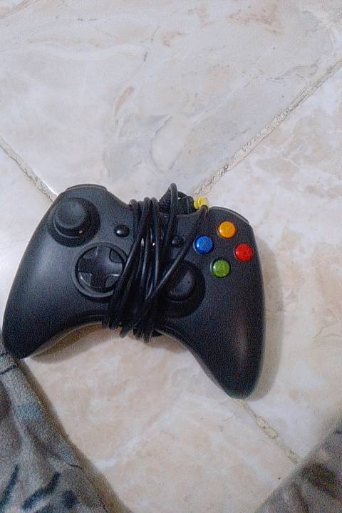 جهاز xbox 360 جديد مع جميع الملحقات محول الأصلي جوستك اصليه مو تجاريه للأتصال على رقم الواتساب ***********