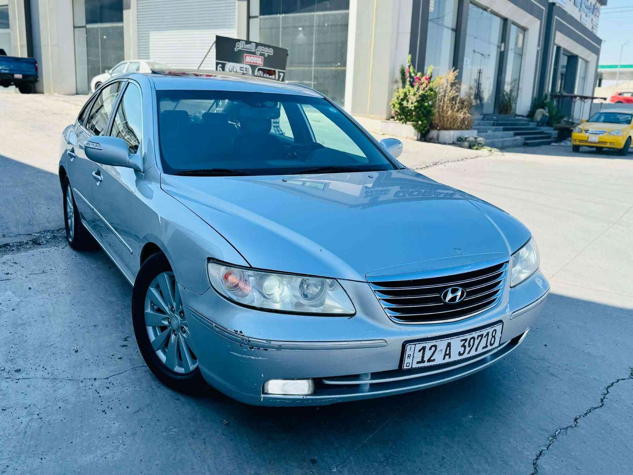 .سلام عليكم ازيره 2009 للبيع فقط السعر 93 وبيها مجال بسيط.. 
سياره فول مواصفات كشن جلد
 تبريد وتدفئه بلكشنات
كشن خزن فتحة سقف
حساسات خلفيه كامره دواره
طخم امامي وخلفي جديد
محرك كير شرط محرك V6 
رقم وهزه وفحص جديد رقم نينوى 
السياره بسمي شرط التحول
للستفسار الاتصال على الرقم
***********
***********
