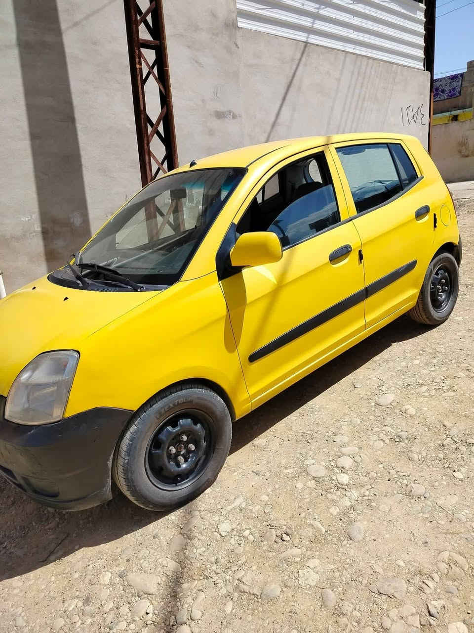 كيا بيكانتو موديل ٢٠٠٨ كابون بنزين تدفئة وتبريد  قفل مركزي شرط التحويل هيئة صفر كير عادي رقم الهاتف ***********
