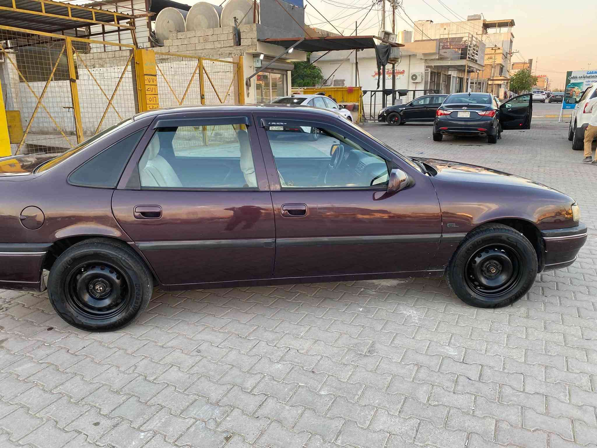 أوبل فيكترا16 مودیل91 بيه كوبون بنزين
***********
