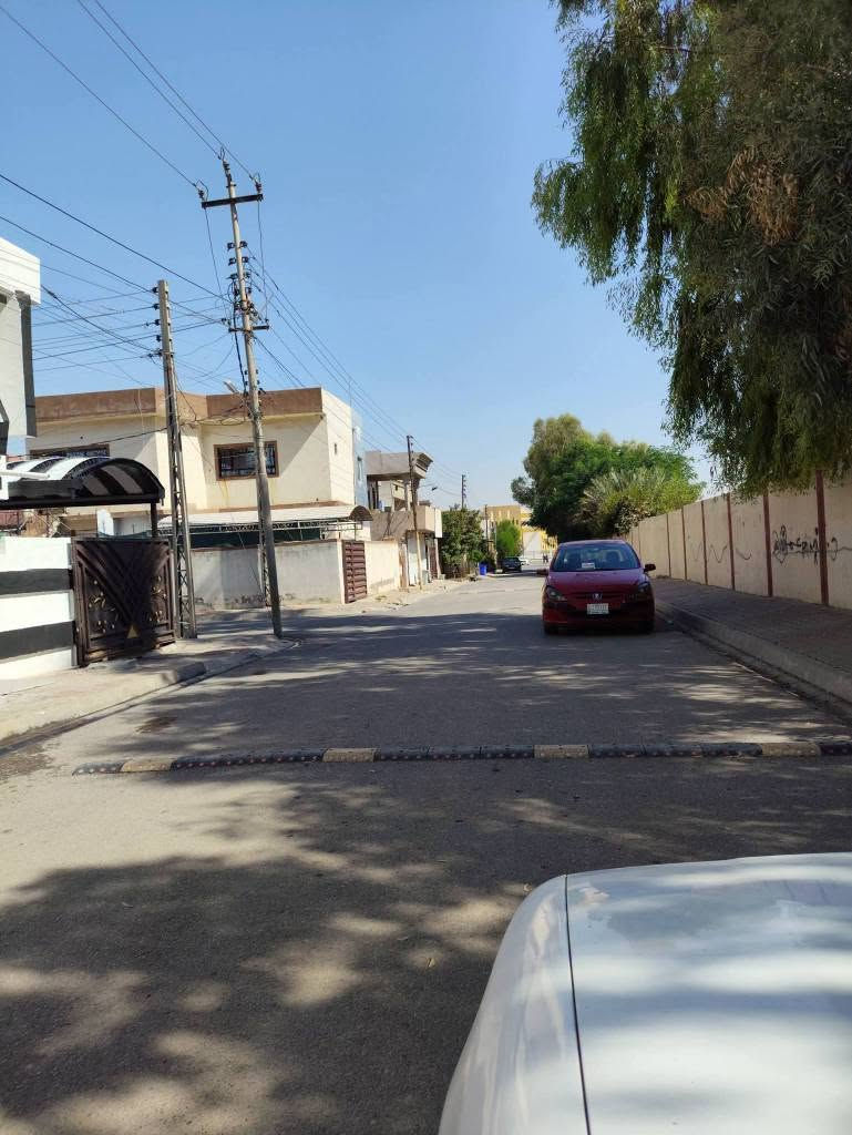 ‎دار طابو صرف مساحه 100 متر مربع 10في10طابقين بسعر قطعه 
بناء قديم صالح للسكن 
موقع مميز جدا منطقة ها‎ كركوك, العراق

نص مكتوب في الصور:
- القاسمي للعقار