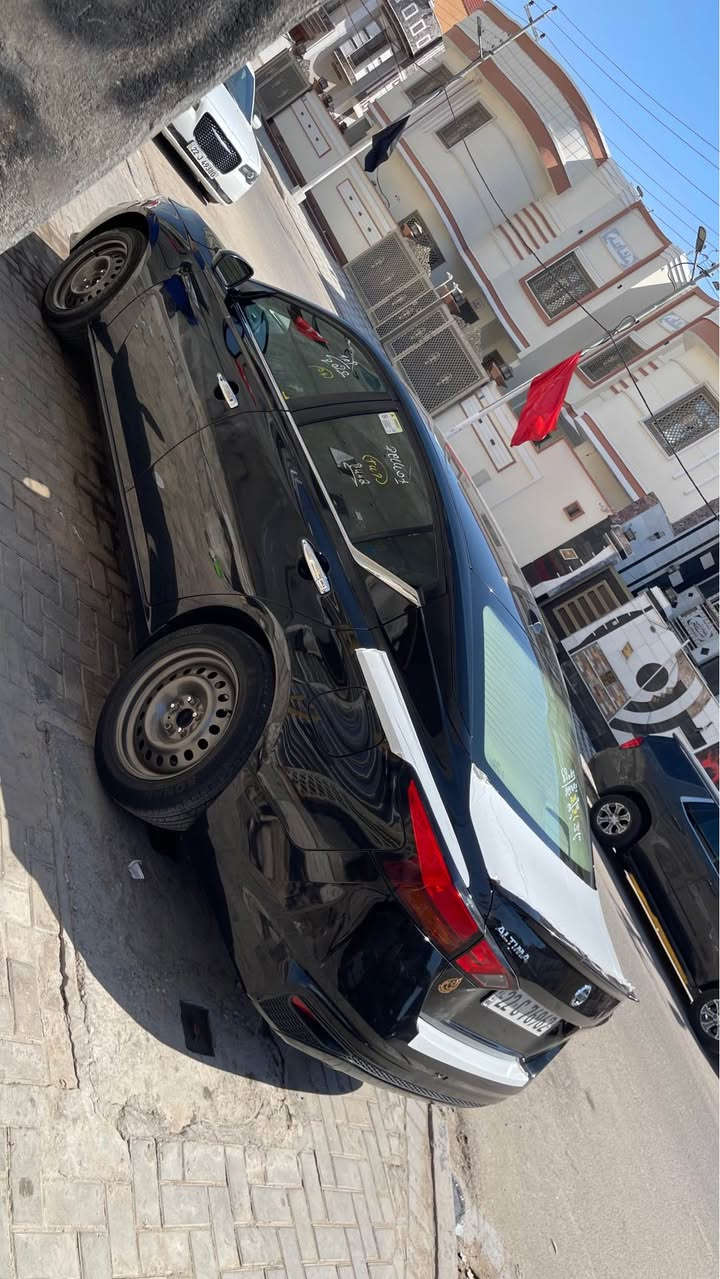السلام عليكم للبيع نيسان التيما موديل 2020 وارد أمريكي حادثها جاملغ وبنيد لغود شواصي كفاله مكينه وكير جدد تبريد منضومه جديده مبدله ثلج حداديه كلش حلوه غرفتها بيجي رادار توقف ذاتي كاربلي لايت زنون عالي ناصي سياره كلش حلوه وما متعوبه السعر 125 وبيها مجال قليل هذا رقمي *********** مكاني بصره البصرة, العراق
