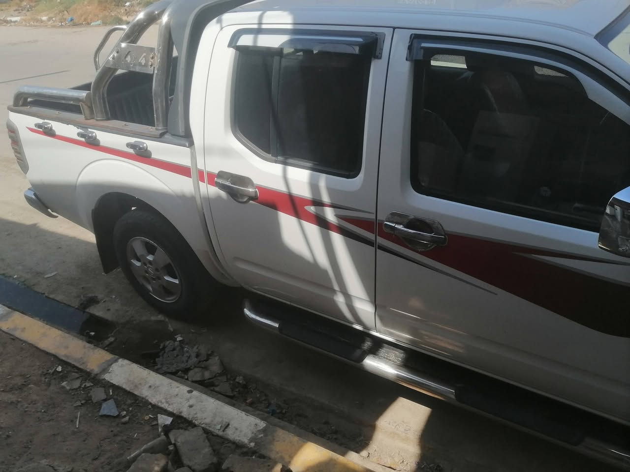 نيفاره موديل ٢٠١٣ مكفوله من الضربه جاهزه حداديه تبريد بااسمي مكانه ذي قار قظاء الشطرة *********** السعر ١٢٠
