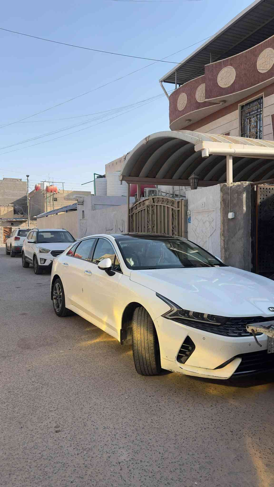 k5
خليجي مديل 21
رقم بغداد
فول ١/١
بصمة تحكم ستيرن 
تشغيل عن بعد 
محرك 2000
مثبت سرعه 
بانوراما
الضربه بيها جاملغ الخلفي جوه القبق البانزين وتكحيل بل جاملغ الامامي صفحه العبري   السعر180 وبيها مجال ***********
