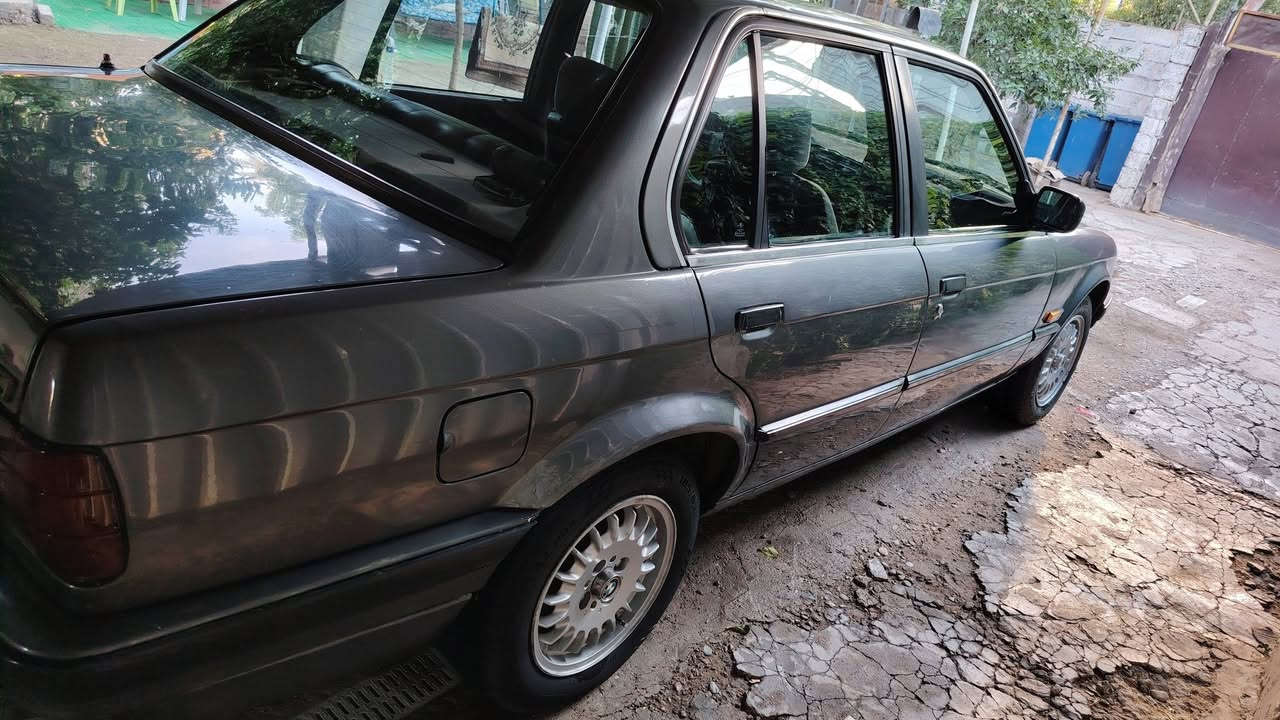 بي ام 325 • جير ZF • بحاجة تصليح