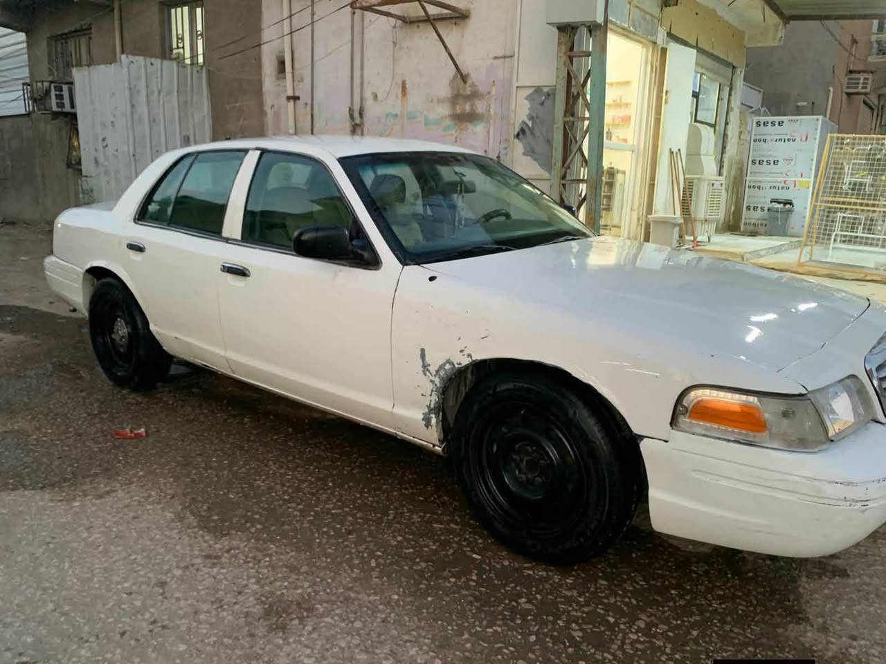 بسبب الوعود الكاذبه اعاده النشر بس شراي يتصل للبيع السياره كيرها مجلب بس على بك  سياره فورد فكتوريا مديل 2007 سياره جاهزه رقم بغداد تحويل مباشر سياره خير من الله مرتبه فول تبريد شغال السعر 35 وبيه مجال مكاني حله قرب جسر نادر الثالثه للتواصل/ ***********
