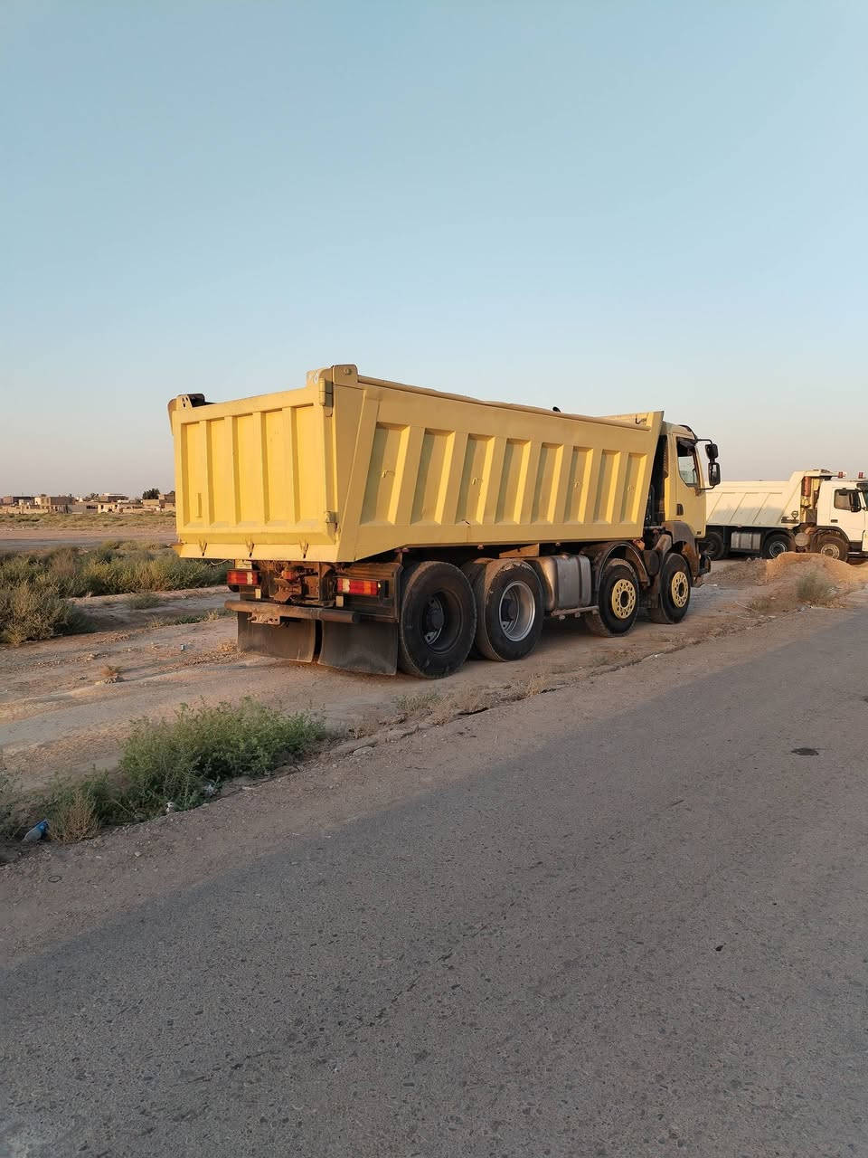 االسلام عليكم من رخصة الادمن رينو ٢٠٠٥ مكفولةكفالة عامة تخم تاير مجموعة جيف ٥٥ سيارة بلادية بدي بلادي***********

