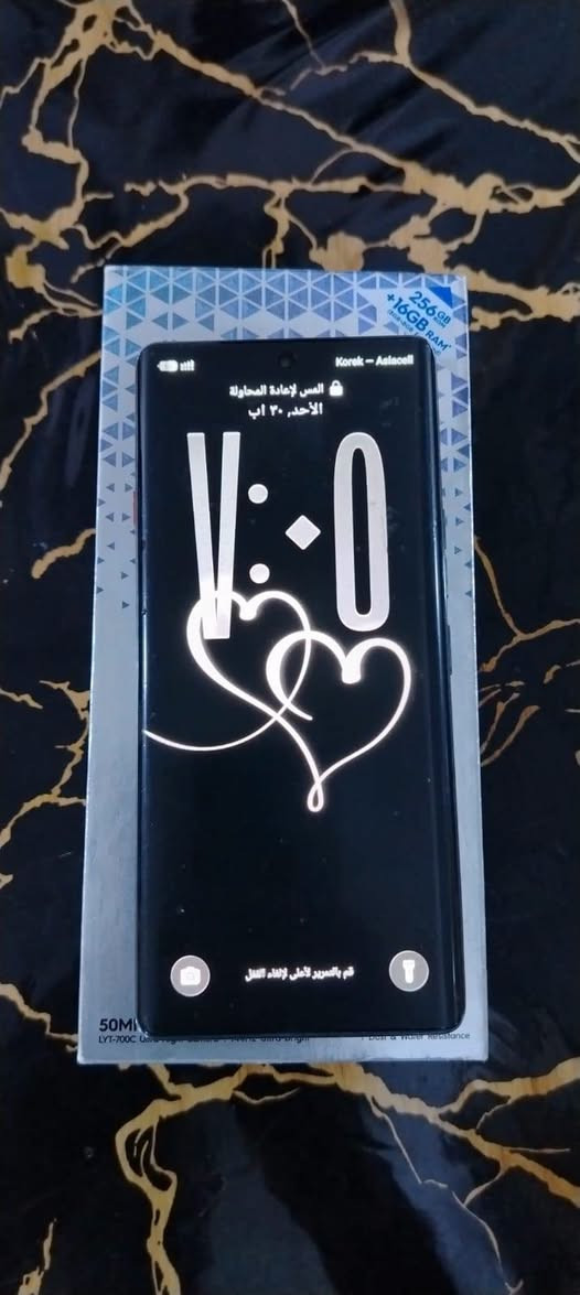 السلام عليكم تكنو كامون 40 برو فايف جي استعمال قليل
ذاكره 256/عشوايه 8+8 
نظيف جدا يدعم 90 فريم ببجي
كامرته فول مرتبه 
مع الكارتونه الأصلية والشاحنه والكفر مالته
مكاني موصل حي الجزائر
***********
سعر 320 مو شراي لاتسكر بالسعر 
للعلم سعر جديد فوك 440 الف
الشراي يدخل خاص أو واتساب وجهاز عني عن التعريف
جهاز مقاوم للصدمات وضد الماء جهاز عملي
