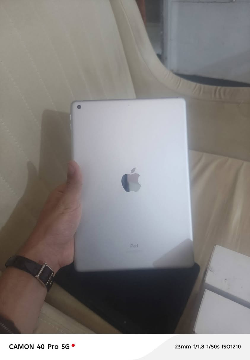 آيباد ٩ • ٦٤ جيجا • نظيف ٩٩٪