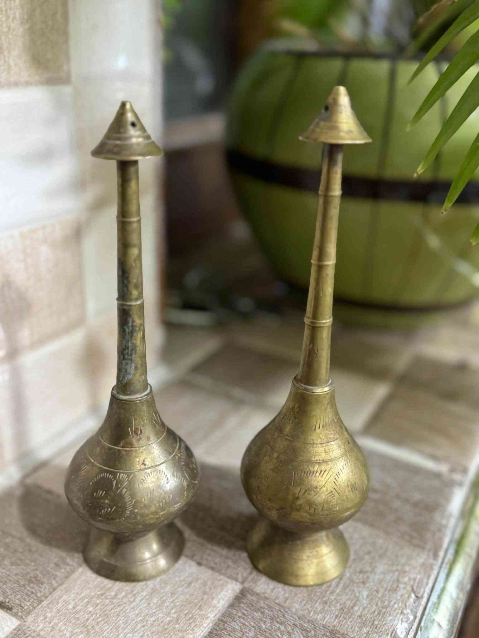 � مو مجرد أنتيك… هاي قطع إلها عمر وحكاية! 🏺✨
مجموعة أنتيكات قديمة ونادرة، كل قطعة بيها روح الزمن الجميل وتفاصيل ما تتكرر.
إذا تحب القطع اللي تخطف العين وتضيف هيبة للمكان… لا تفوّت المجموعة! 👑

📩 للاستفسار والحجز راسلنا ***********
101 Kerkuk | تحفيات وأنتيكات كركوك
