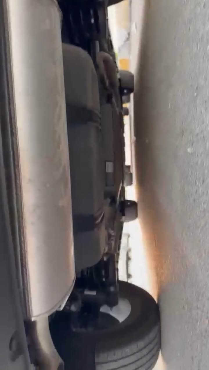 BYD 2025 دستروير 
ماشيه 10 اخت زيرو
مكفوله من كلشي محدثه اخر شي
بكاني بغداد الشعب
***********
السعر ١٩٨٠٠ بي مجال جداً بسيط بغداد, العراق
