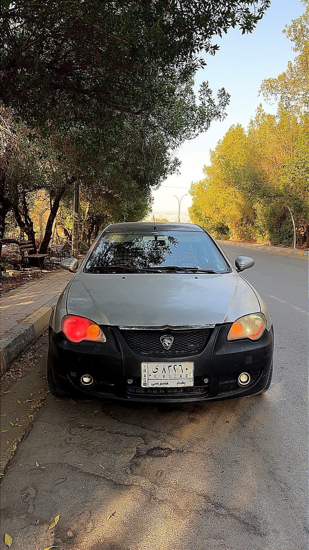 🇲🇾 بروتون جين 2 (Proton Gen-2) - موديل 2011 🇲🇾
🔹 المواصفات والأداء:
 الموديل: 2011
 المحرك: 4 سلندر (محرك اقتصادي وقوي بالثبات)
 المسافة المقطوعة: 180 ألف كم
 ناقل الحركة: أوتوماتيك / عادي (حسب متوفر سيارتك)
🔹 المميزات والراحة:
 تحكم ستيرن + شاشة / مصلحة شديات بلادية
 تكييف ممتاز (قطعة ثلج)
 تصميم رياضي شبابي + ثبات ممتاز على الطرق السريعة (محرك وتصميم بلمسات لوتس)
 ويل كب بلادي + كشافات
🔹 حالة البدن (البودي والضرر):
 الحادث: جاملغ فقط
 الصبغ: السيارة صبغها جارد (باهت بسبب الشمس) ولم يتم صبغها حفاظاً على أصلية البدن وللأمانة للمشتري.
 محرك وجير وكهربائيات بشرط الفحص وتكفيل.
سيارة عملية جداً، اقتصادية بالبنزين، وتخم إطارات وررشة جاهزة للاستخدام اليومي!
💵 السعر: (55ورقه) وبيه مجال بسيط للشراي

📞 للاتصال والاستفسار:
 
 ***********