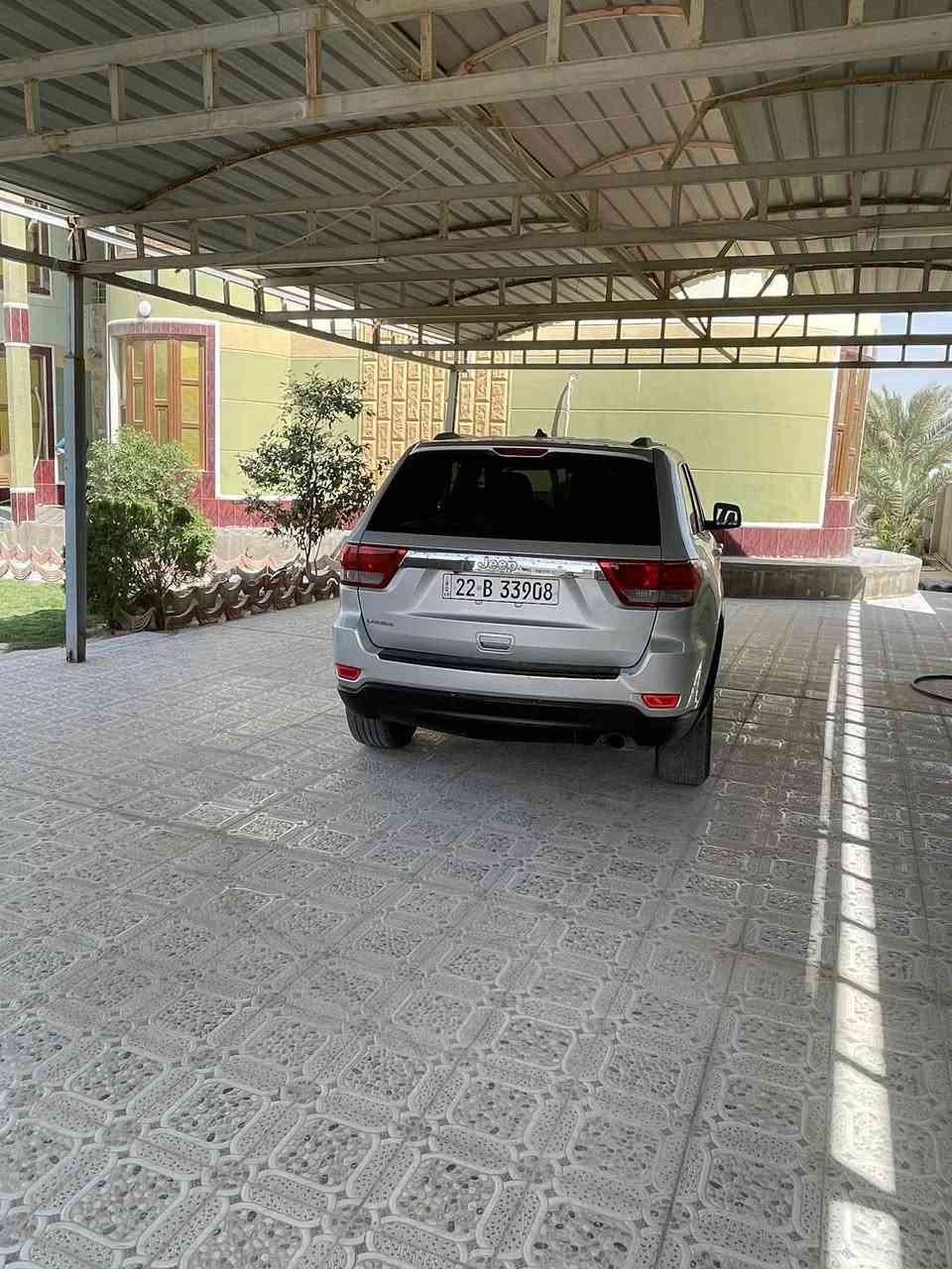 جيب
موديل ٢٠١١
صدر شرط 
تبريد ثلج 
محرك كير شرط
سياره بسمي 
لايت زنون 
*********** تفاصيل كامله اتصل
