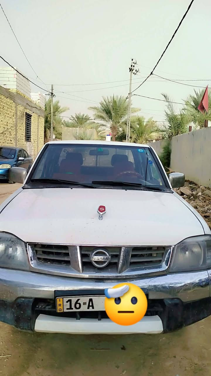 السلام عليكم سياره نيسان شبوط للبيع مديل ١٢ سياره مكفوله عداء بيه الجاملغ الايمن والبنيد راجع على البارد فقط اما البقيه مكفوله محرك كير شاصي سياره جاهز وخير من الله سعرها ١٢٠ بيه مجال علما ان هاي الصور قديمه اما لزكه الباب الخلفي اني شلعة اتصل على الرقم ***********  وبيك خير ودلل مكان السياره النجف الاشرف ناحية القادسية رقمه قادسيه بسمي السنويه للسنة ٢٨ ...
