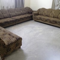 ديوان • ٩ أمتار