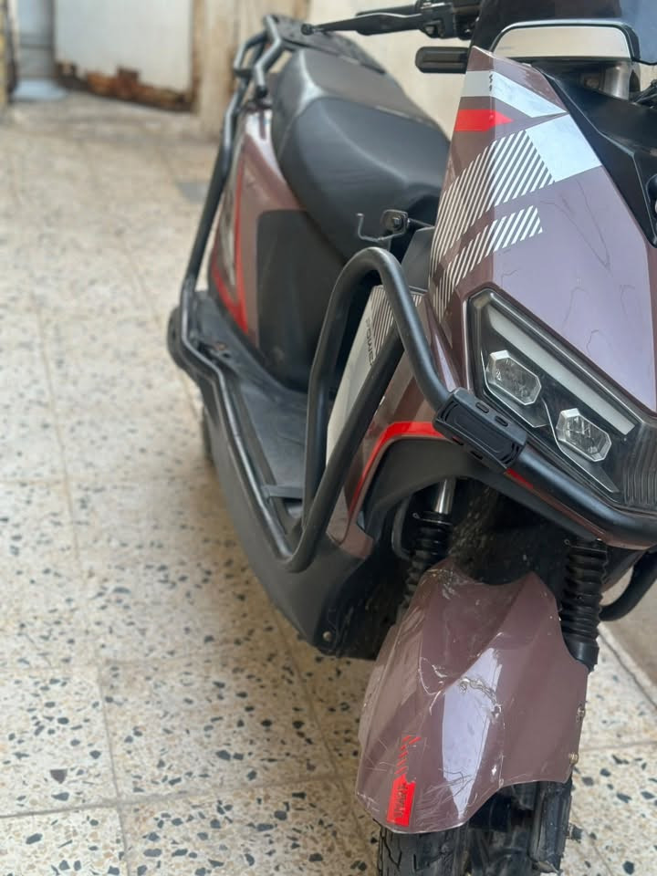 دراجة شحن للبيع حجم كبير
فول مواصفات 
بطاريات شرط الفحص
السعر ٦٥٠ 
عنوان كوت
***********واتساب فقط
