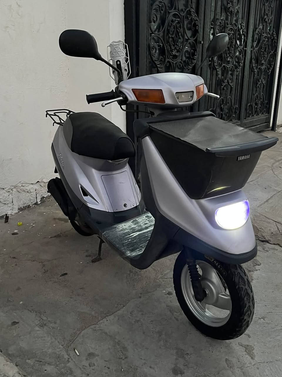 للبيع ياماها سلة صغير نشطه 
محرك بلادي yamaha شرط ممفتوح 
كابريتر بلادي japan شرط 
صالنصه بلادي yamaha 
شوتة بلادي yamaha 
فيت بمب بلادي tokyo 
سلف هندر كهربييات شغال بلادي شرط 
الدراجه جديده ونشط تايرات جديد 
سعر-525)بي مجال-***********
