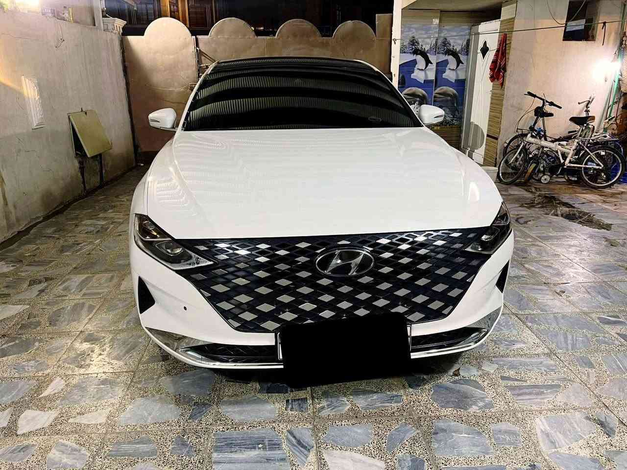 السلام عليكم
هونداي ازيرا وارد كوري غاز ااااصل 
بيع فقط
موديل . 2022 
مواصفات 
بصمه 
شاشه 
كأمره 
حساسات 
كير دكمه 
محرك 6 سلندر 3000
مكانها الديوانيه 
السعر 160 $ مجاله بصيط
حك الجيه 
البيع مستعجل
للاستفسار 
***********
مكلف بالنشر
