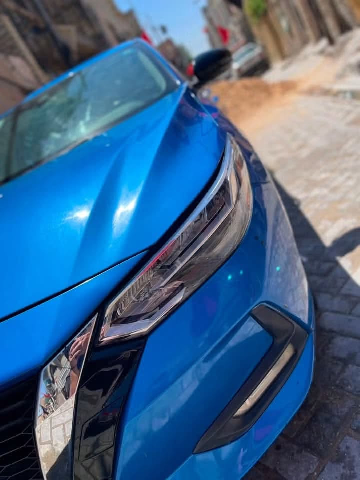 السلام عليكم
نيسان سنترا 2021 sv فول مواصفات للبيع 

محرك 2000

فتحة 

بصمة 

تشيغل عن بعد 

ترحيب 

رادرات 

حساسات 

تحكمات ستيرن 

شاشة اعطال 

شاشة تدعم ابل كار بلي 

مثبت سرعة 

تحديد مسار 

ويل رياضي 

صدرها خير من الله جديد 

دهن كير جديد 

باتري جديد 

دهن محرك جديد 

فيت بم جديد 

بيها ملاحظات السيارة و مثل ما موضح بالصورة 

بيها ضربه صندوق بسيطة 

و الرادار 

و بيها كمبريسر ( الكمبريسر تفصيخ ب 150 ) و ع الفحص 

طبعاً ينزلن من سعر السيارة 

سعر السيارة 107 و ينزل من سعرها ملاحظات المذكورة 

و بيك خير و تدلل
***********
