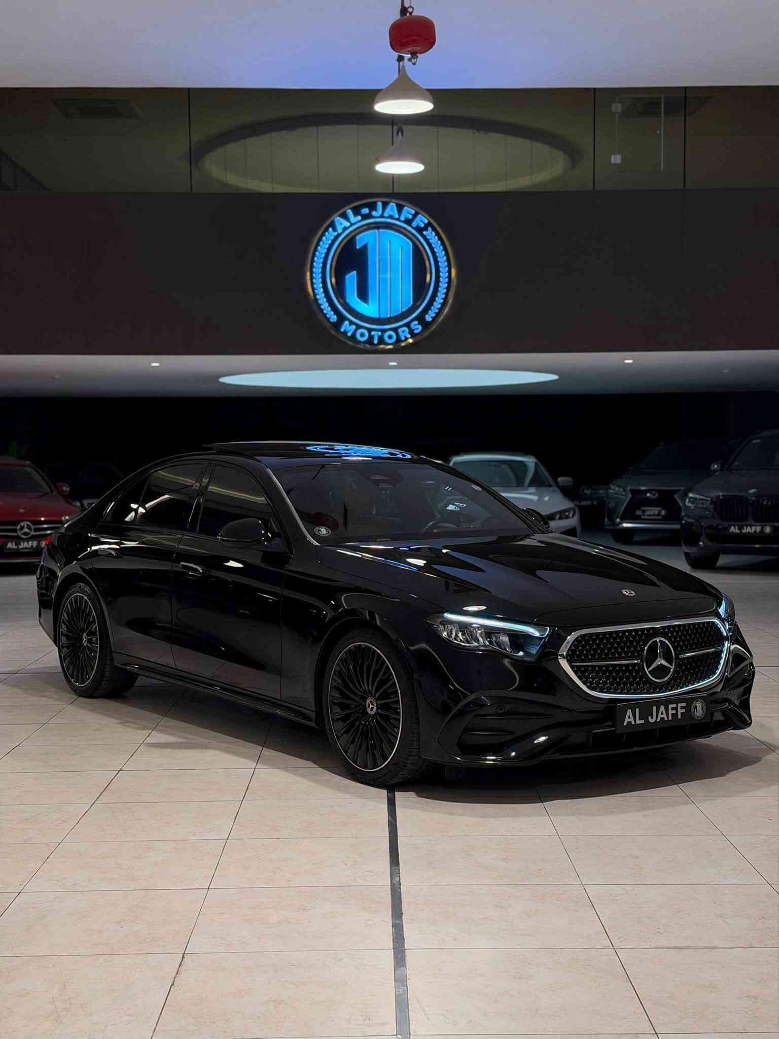 السلام عليكم 
البيع مارسدس E class AMG  موديل 2024
ماشية 35 الف كيلو 
🚨وكالة المانية ضمان دولي بصمتين
🚨فول مواصفات ومغلف ppf بالكامل
بانوراما وداخل مشمشي وكامرة رحساسات ورادار ولد بالشباك بلادي وكت AMG بلادي وستيرن AMG ونقطة عمياء وانارة مخفية ودشبول نجوم وصندوك كهرباء وكشنات خزن وتدفئة وبصمات وسماعات برو ماستر وبعد كلش هوايه مواصفات 

السياره مكفولة كفالة عامة حتى الدعاميات بشرط بدون شخوط او رصعات وبدون اي نقص او خلل
رقم وفحص وهزه كله جديد
السعر : 560 $ ورقه
للاستفسار : *********** كاوه جمال 
او واتساب نفس الرقم
العنوان :السليمانية المعارض الجديده معرض (الجاف)
