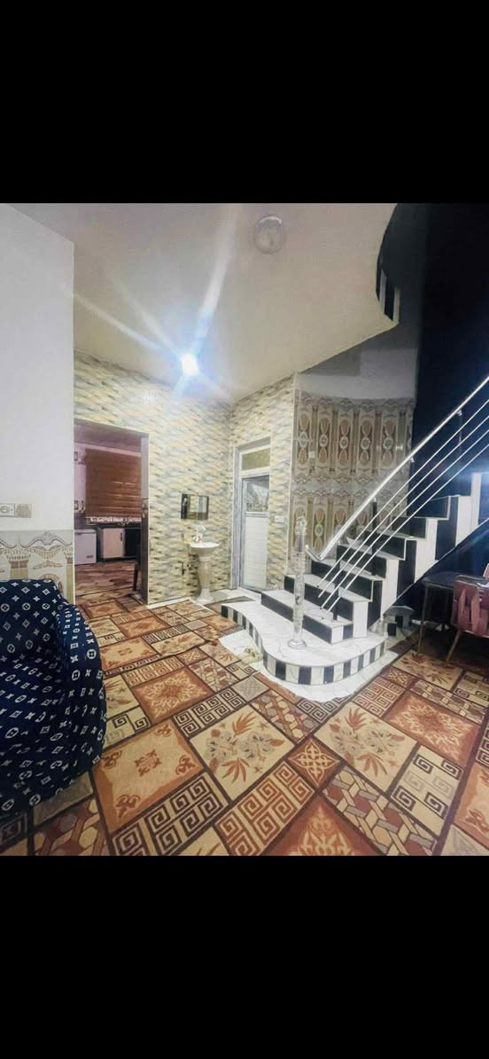 بيت للبيع 🏠
العنوان:التقية الثالثة قرب مطعم بغداد 
طابو زراعي مشمول بالتطويب 
٢٠٠م (٤غرف نوم/٣حمامات/٢صالة/استقبال/مطبخ )
للاستفسار ***********
