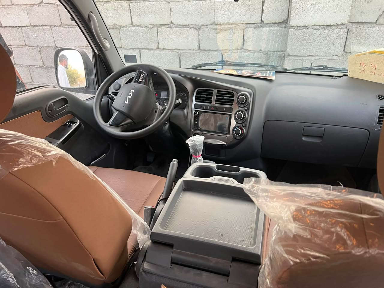 السلام عليكم)كيا دبل قمار مو ديل 2025 رقم بغدا. تحويل جديد السياره ع وضع الشركه ماشيه$2000$فقط  العنوان بغداد ابو غريب الشيحه $ تفاصيل اكثر اتصل ‭***********‬
