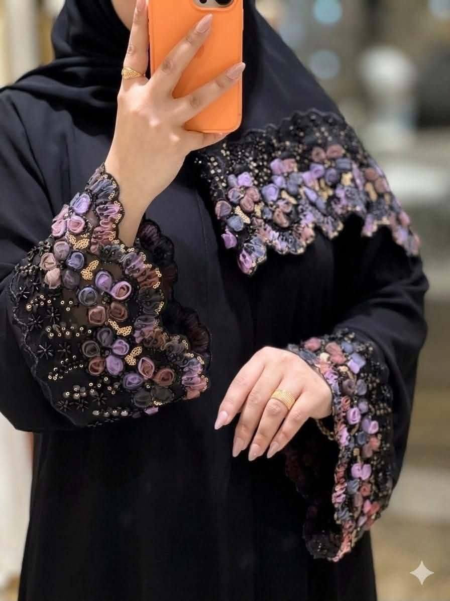 متوفر جميع القياسات والألوان خامه فرسان جرجيت سواد فاحم 
الحجز خاص او على الأرقام التاليه 
 ***********
***********

